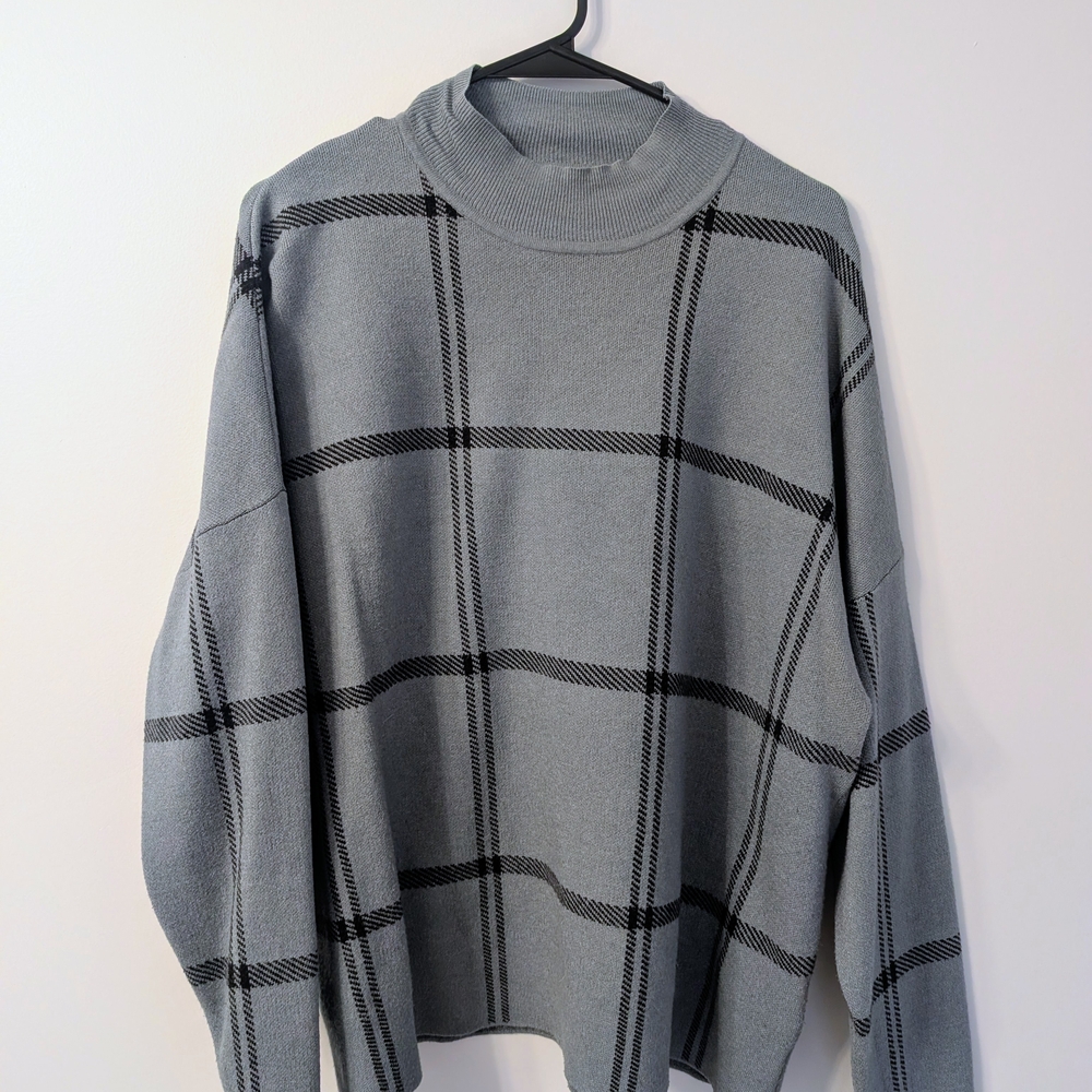 Gray Plaid Women's Sweater